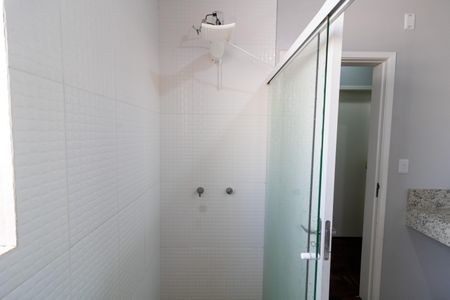 Apartamento para alugar com 68m², 3 quartos e sem vagaBanheiro