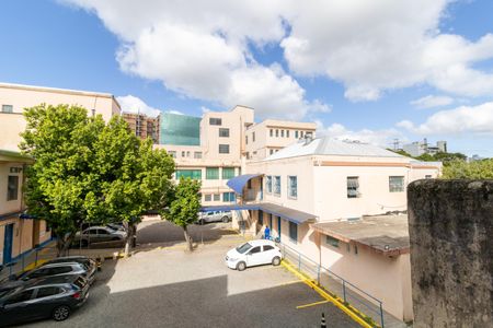 Apartamento para alugar com 68m², 3 quartos e sem vagaVista