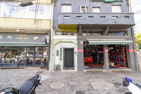 Apartamento para alugar com 68m², 3 quartos e sem vagaFachada