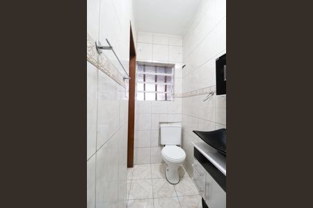 Casa à venda com 225m², 6 quartos e 2 vagas Casa à venda com 225m², 6 quartos e 2 vagasBanheiro 4