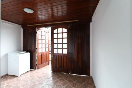 Casa à venda com 225m², 6 quartos e 2 vagas Casa à venda com 225m², 6 quartos e 2 vagasÁrea de Serviço