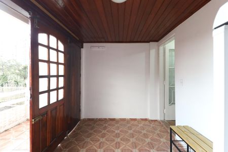 Casa à venda com 225m², 6 quartos e 2 vagas Casa à venda com 225m², 6 quartos e 2 vagasÁrea de Serviço