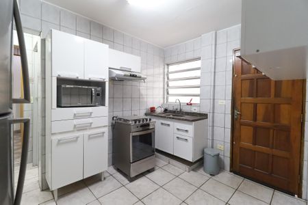Casa à venda com 225m², 6 quartos e 2 vagas Casa à venda com 225m², 6 quartos e 2 vagasCozinha