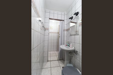 Casa à venda com 225m², 6 quartos e 2 vagas Casa à venda com 225m², 6 quartos e 2 vagasBanheiro 3