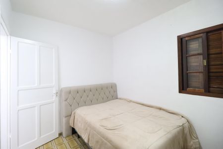 Casa à venda com 225m², 6 quartos e 2 vagas Casa à venda com 225m², 6 quartos e 2 vagasQuarto 4