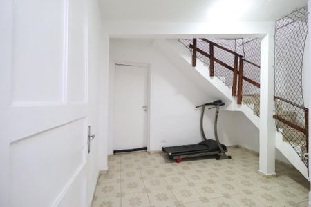 Casa à venda com 225m², 6 quartos e 2 vagas Casa à venda com 225m², 6 quartos e 2 vagasSala 2