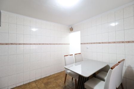 Casa à venda com 225m², 6 quartos e 2 vagas Casa à venda com 225m², 6 quartos e 2 vagasCopa