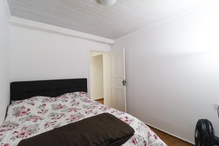 Casa à venda com 225m², 6 quartos e 2 vagas Casa à venda com 225m², 6 quartos e 2 vagasQuarto 2