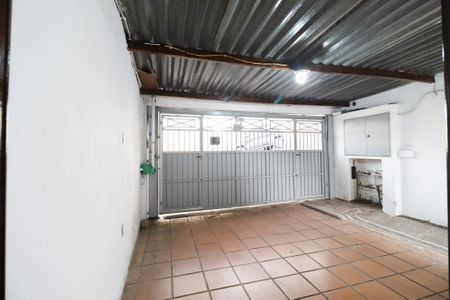 Casa à venda com 225m², 6 quartos e 2 vagas Casa à venda com 225m², 6 quartos e 2 vagasGaragem
