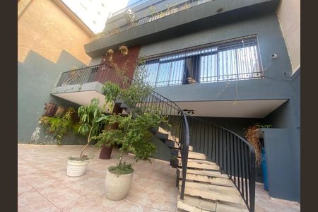 Casa à venda com 260m², 4 quartos e 3 vagas Casa à venda com 260m², 4 quartos e 3 vagasFoto 29