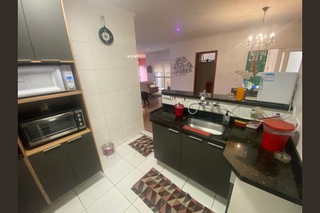 Casa à venda com 260m², 4 quartos e 3 vagas Casa à venda com 260m², 4 quartos e 3 vagasFoto 16