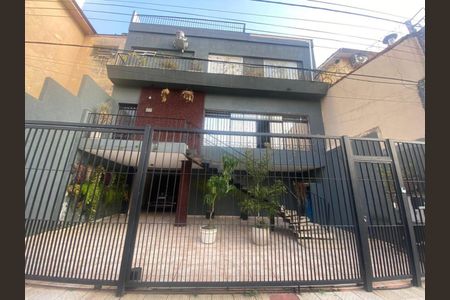 Casa à venda com 260m², 4 quartos e 3 vagas Casa à venda com 260m², 4 quartos e 3 vagasFoto 30
