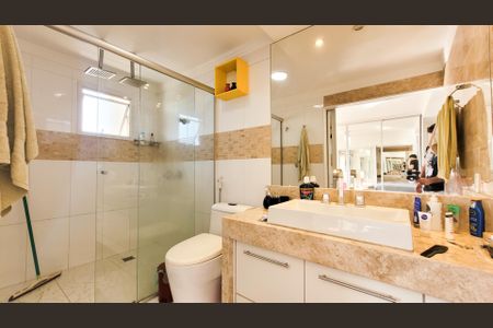 Apartamento à venda com 134m², 3 quartos e 2 vagasBanheiro da Suíte 1