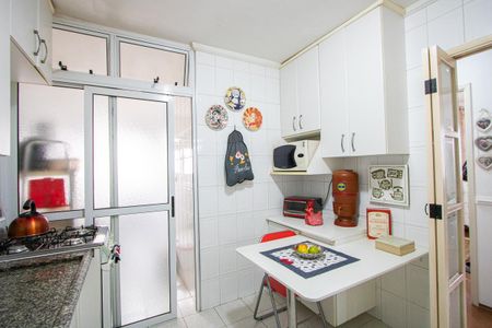 Apartamento à venda com 72m², 3 quartos e 1 vaga Apartamento à venda com 72m², 3 quartos e 1 vagaCozinha