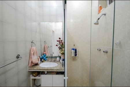 Apartamento à venda com 80m², 2 quartos e sem vagaBanheiro