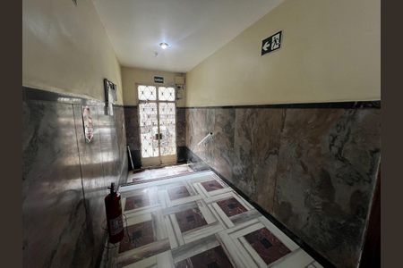 Apartamento à venda com 80m², 2 quartos e sem vagaHall