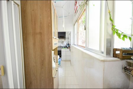 Apartamento à venda com 80m², 2 quartos e sem vagaCozinha e Área de Serviço