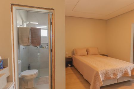 Casa à venda com 241m², 3 quartos e 2 vagasSuite