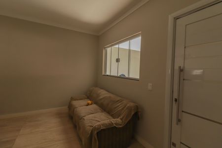 Casa à venda com 241m², 3 quartos e 2 vagasSala