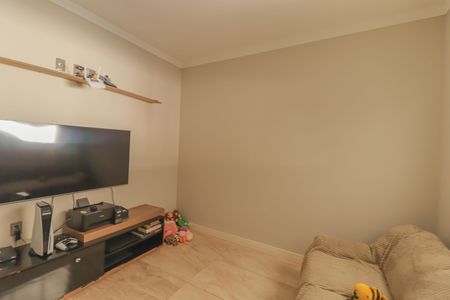 Casa à venda com 241m², 3 quartos e 2 vagasSala