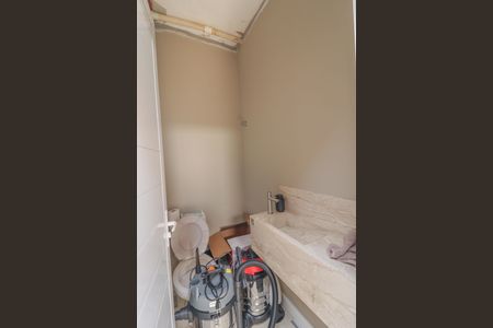 Casa à venda com 241m², 3 quartos e 2 vagasEdicula/Banheiro