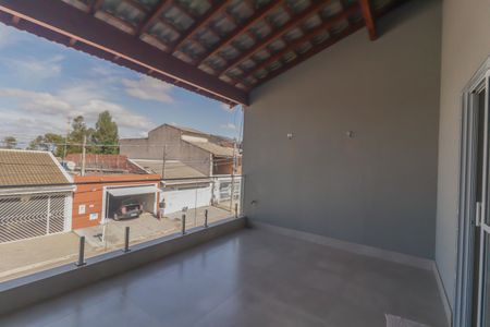 Casa à venda com 241m², 3 quartos e 2 vagasSacada/Suite