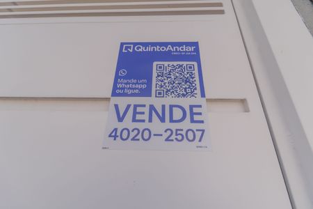 Casa à venda com 241m², 3 quartos e 2 vagasPlaca