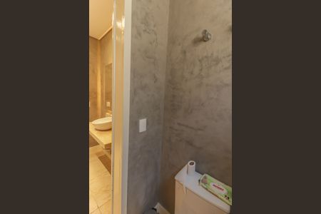 Casa à venda com 241m², 3 quartos e 2 vagasLavabo