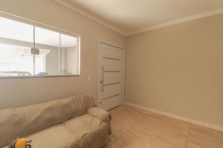 Casa à venda com 241m², 3 quartos e 2 vagasSala