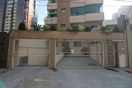 Apartamento à venda com 165m², 3 quartos e 3 vagasFachada