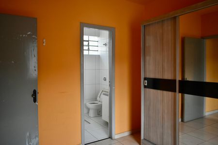 Casa à venda com 221m², 4 quartos e 3 vagas Casa à venda com 221m², 4 quartos e 3 vagasSuíte