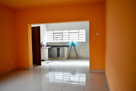 Casa à venda com 221m², 4 quartos e 3 vagas Casa à venda com 221m², 4 quartos e 3 vagasCozinha