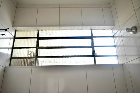 Casa à venda com 221m², 4 quartos e 3 vagas Casa à venda com 221m², 4 quartos e 3 vagasBanheiro da Suíte