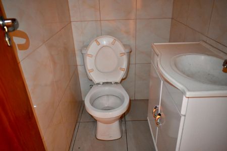 Casa à venda com 221m², 4 quartos e 3 vagas Casa à venda com 221m², 4 quartos e 3 vagasLavabo