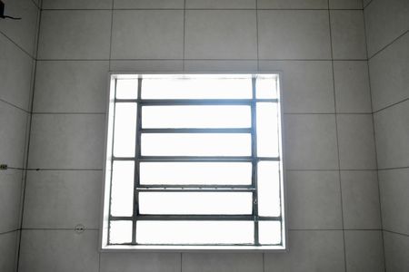 Casa à venda com 221m², 4 quartos e 3 vagas Casa à venda com 221m², 4 quartos e 3 vagasBanheiro Social