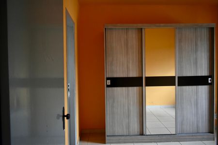 Casa à venda com 221m², 4 quartos e 3 vagas Casa à venda com 221m², 4 quartos e 3 vagasSuíte