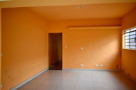 Casa à venda com 221m², 4 quartos e 3 vagas Casa à venda com 221m², 4 quartos e 3 vagasCozinha