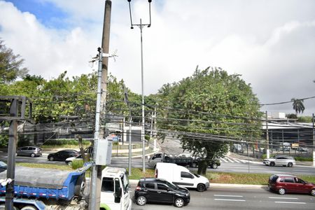 Casa à venda com 221m², 4 quartos e 3 vagas Casa à venda com 221m², 4 quartos e 3 vagasQuarto 1