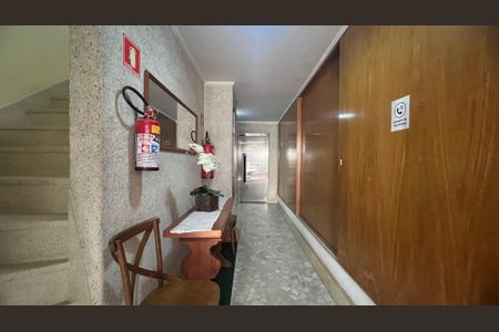 Apartamento à venda com 80m², 2 quartos e 1 vagaHall de entrada