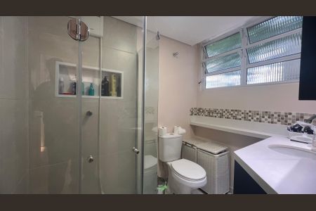 Apartamento à venda com 80m², 2 quartos e 1 vagaBanheiro da Suíte