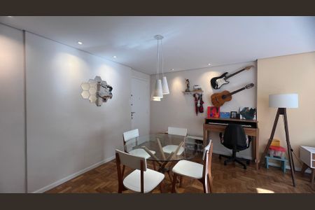 Apartamento à venda com 80m², 2 quartos e 1 vagaSala 