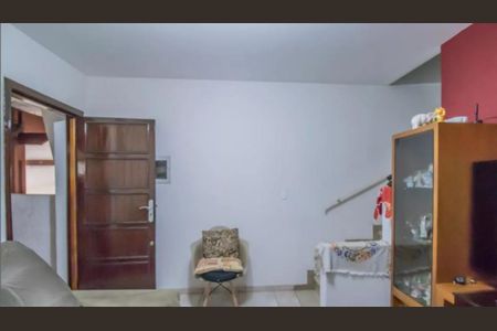 Casa à venda com 200m², 2 quartos e 1 vaga Casa à venda com 200m², 2 quartos e 1 vagaFoto 04