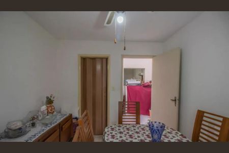 Casa à venda com 200m², 2 quartos e 1 vaga Casa à venda com 200m², 2 quartos e 1 vagaFoto 06