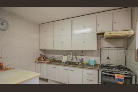 Casa à venda com 200m², 2 quartos e 1 vaga Casa à venda com 200m², 2 quartos e 1 vagaFoto 08