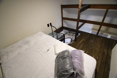 Casa para alugar com 25m², 1 quarto e 1 vagaQuarto