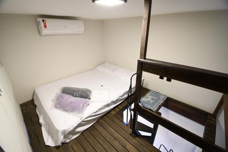 Casa para alugar com 25m², 1 quarto e 1 vagaQuarto