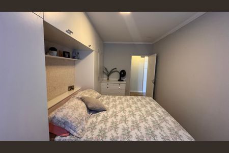 Apartamento à venda com 94m², 3 quartos e 2 vagasQuarto 2
