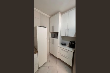 Apartamento à venda com 94m², 3 quartos e 2 vagasCozinha