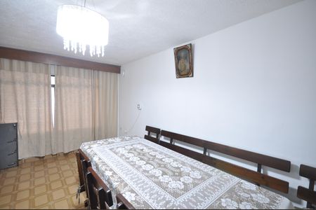 Casa à venda com 120m², 4 quartos e 2 vagasSala