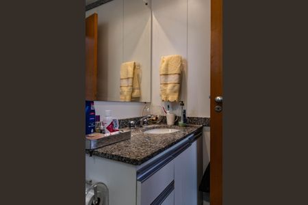 Apartamento à venda com 120m², 3 quartos e 2 vagasBanheiro da Suíte